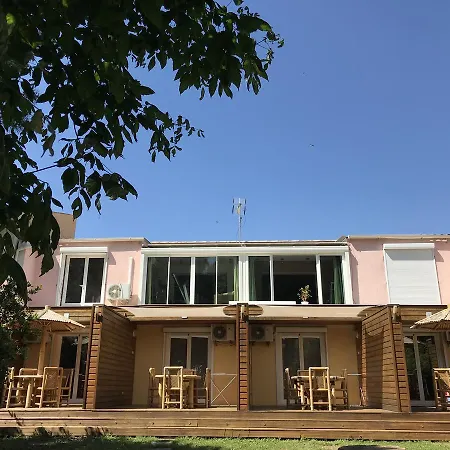 Les Caraibes Ξενοδοχείο με διαμερίσματα
