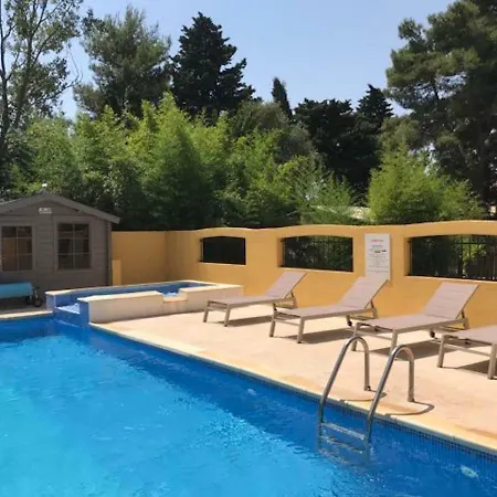 Les Caraibes Hotel apartamentowy